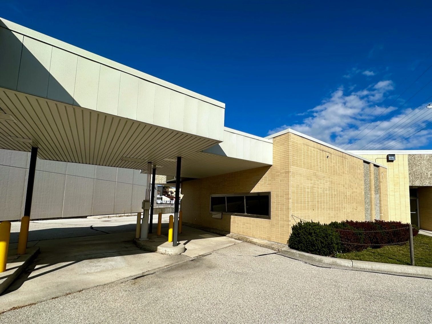 Image for Sheboygan Falls, WI: 5,835± SF Footprint Former Bank Branch on .5± Acre at 806 Monroe St. (Sheboygan County)