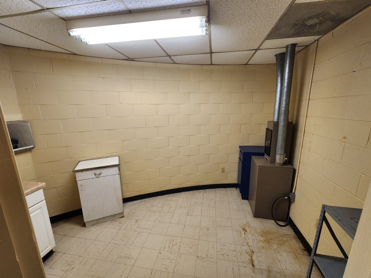 Image for Winnsboro, SC: 10,164±SF Footprint Former Bank Branch on 1± Acre at 101 N Congress St. (Fairfield County)