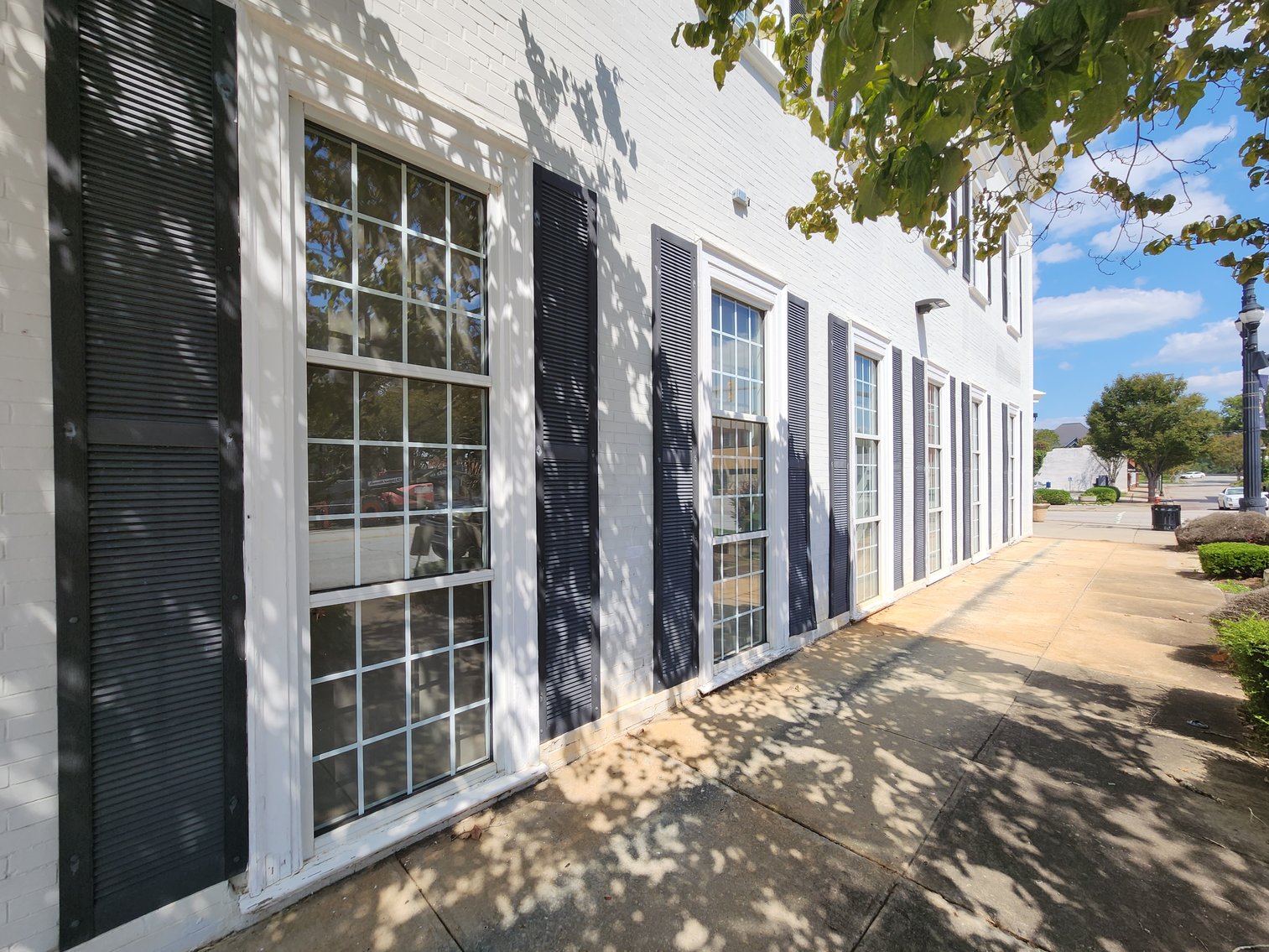 Image for Winnsboro, SC: 10,164±SF Footprint Former Bank Branch on 1± Acre at 101 N Congress St. (Fairfield County)