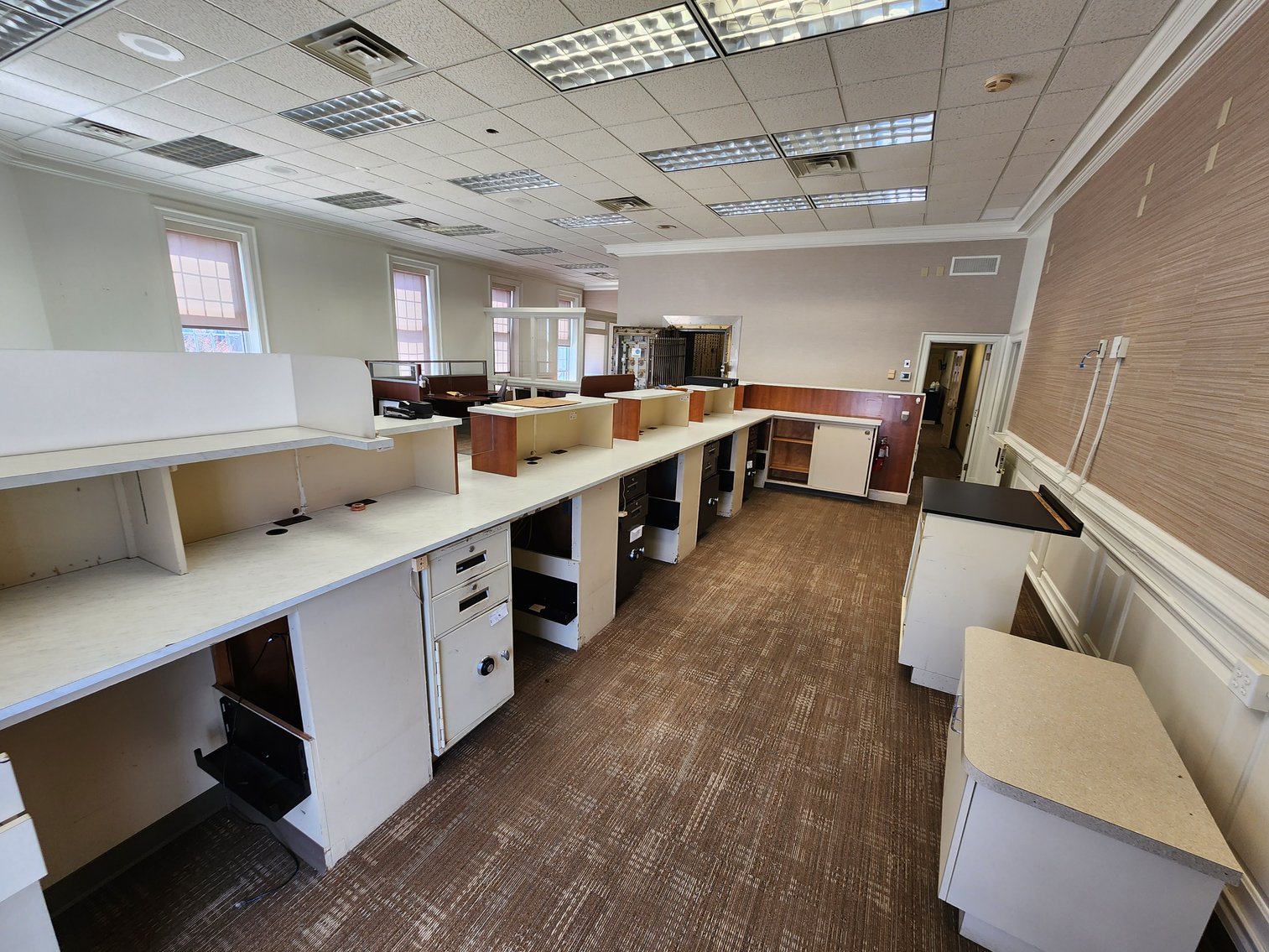 Image for Winnsboro, SC: 10,164±SF Footprint Former Bank Branch on 1± Acre at 101 N Congress St. (Fairfield County)