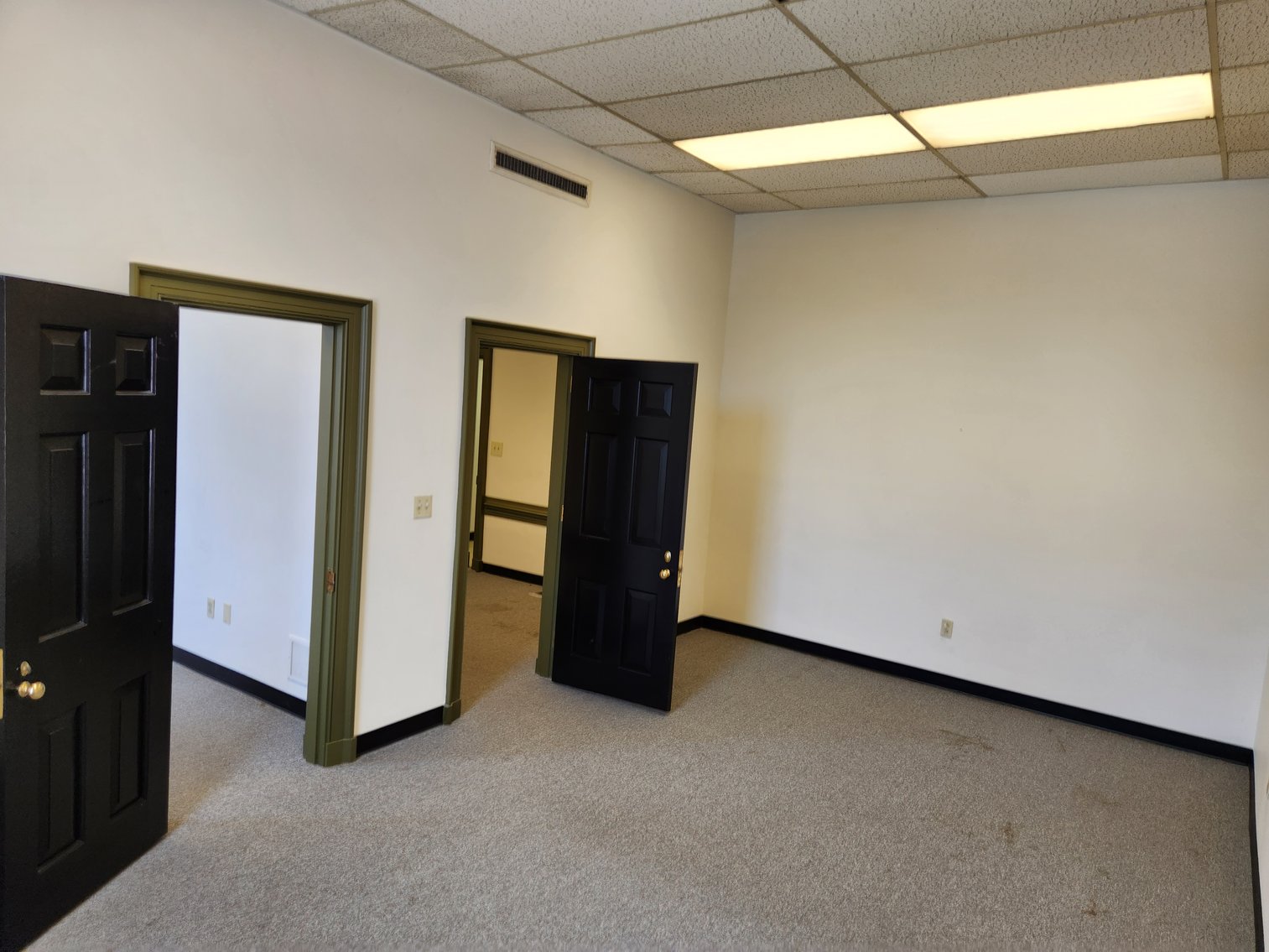 Image for Winnsboro, SC: 10,164±SF Footprint Former Bank Branch on 1± Acre at 101 N Congress St. (Fairfield County)