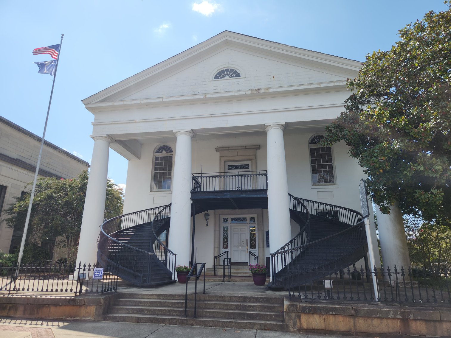 Image for Winnsboro, SC: 10,164±SF Footprint Former Bank Branch on 1± Acre at 101 N Congress St. (Fairfield County)