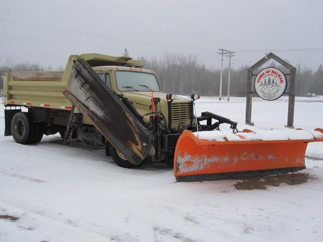 BALKAN TOWNSHIP INTERNATIONAL PLOW TRUCK - DO-BID.COM ONLINE AUCTION