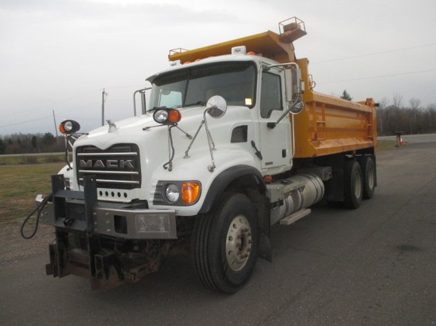 HERMANTOWN DO-BID.COM: MACK DUMP TRUCK, SUV'S & PICKUP TRUCKS ONLINE AUCTION