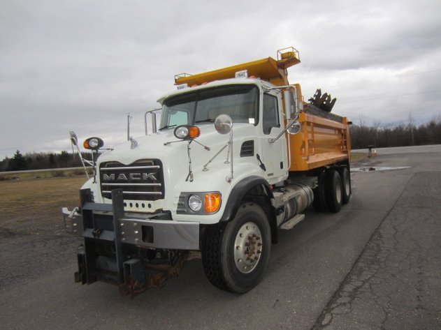 HERMANTOWN DO-BID.COM: DUMP/PLOW TRUCK, SHUTTLE VAN AND VEHICLE ONLINE AUCTION  ONLINE AUCTION