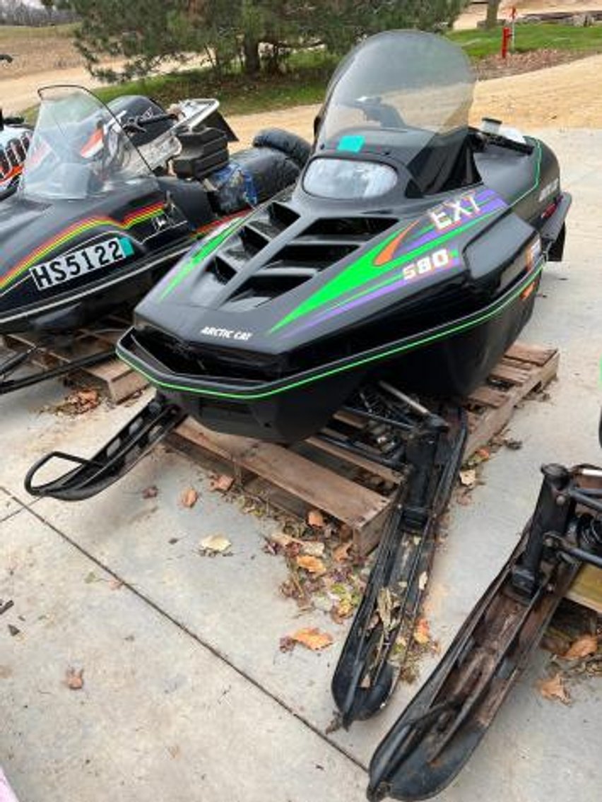 1995 Arctic Cat 580 Snowmobile