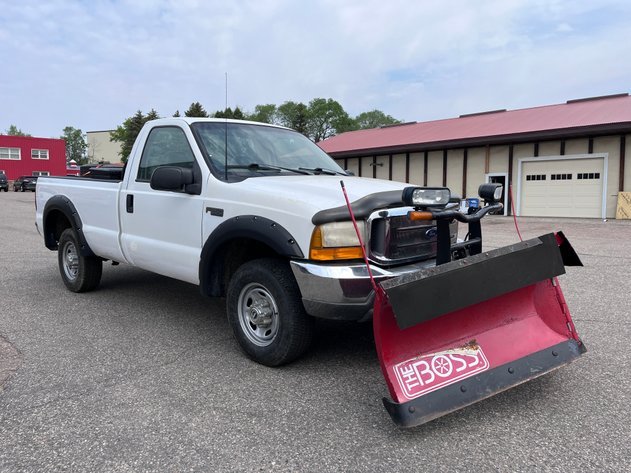 (2) Hyster Forklifts, 998 Ford F-150, 1999 Ford F-250 Super Duty Plow Truck