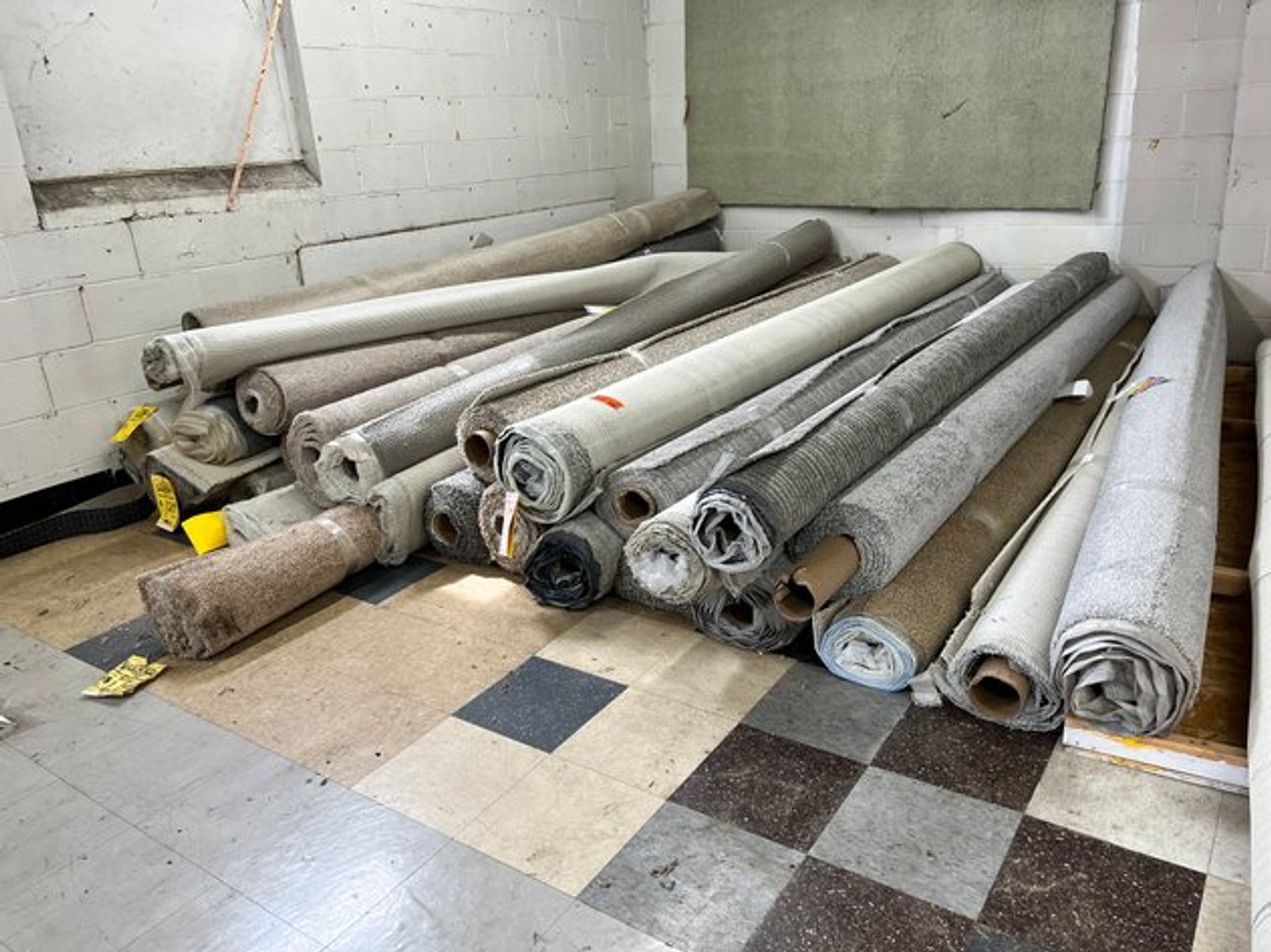 Metro Carpet Liquidation (127055)