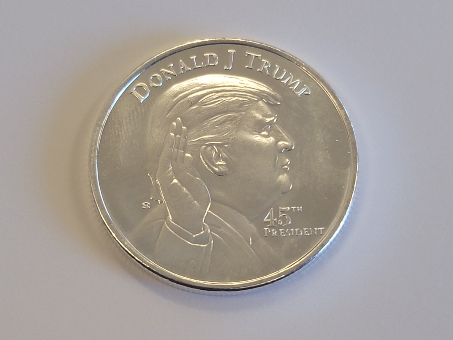 (40) 1 Oz. Donald Trump 999 Silver Rounds (131373)