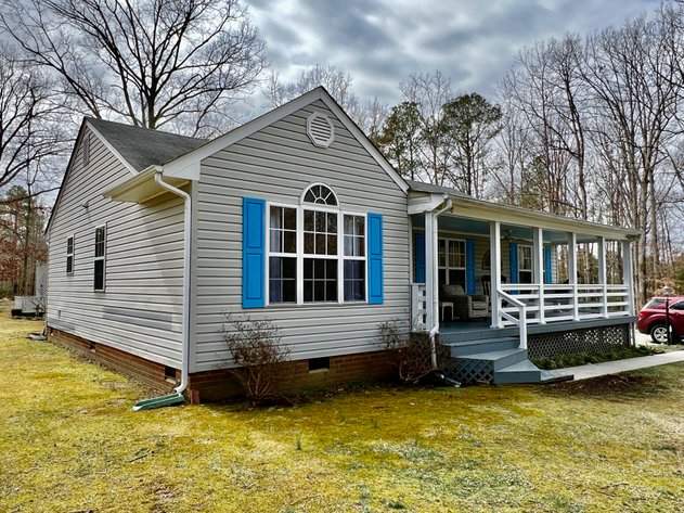 3 BR/2 BA Home w/Several Outbuildings on 2 +/- Acres in New Kent County, VA