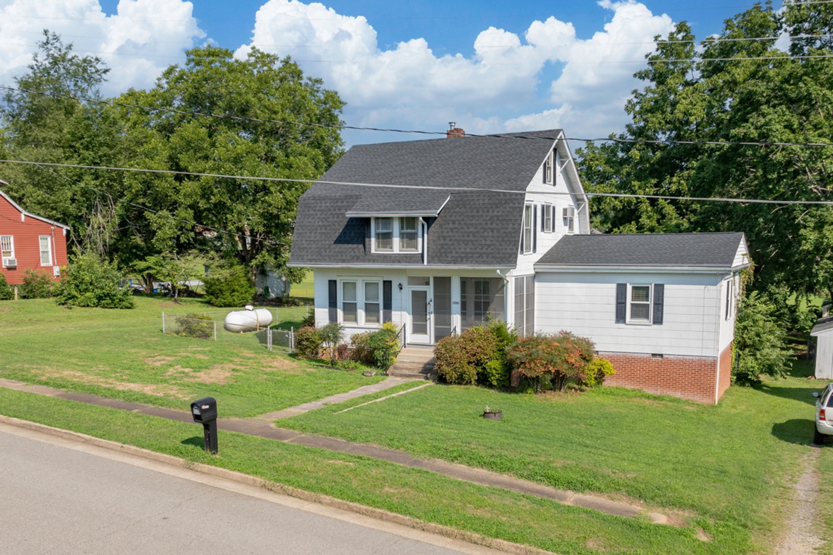 Image for 4 BR/2 BA Home on .22 +/- Acre Downtown Victoria, VA Lot--SELLING to the HIGHEST BIDDER via ONLINE ONLY BIDDING!!