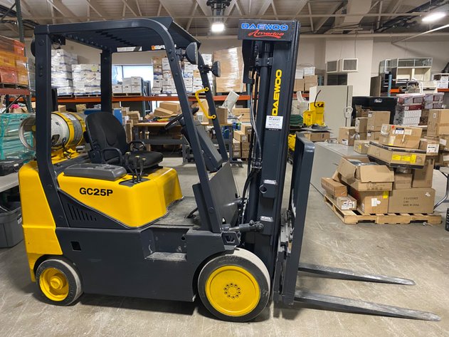 Forklifts & Industrial Tools