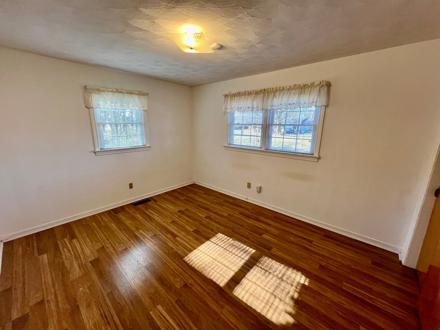 Adorable Brick Home in Taylorsville, NC Auction