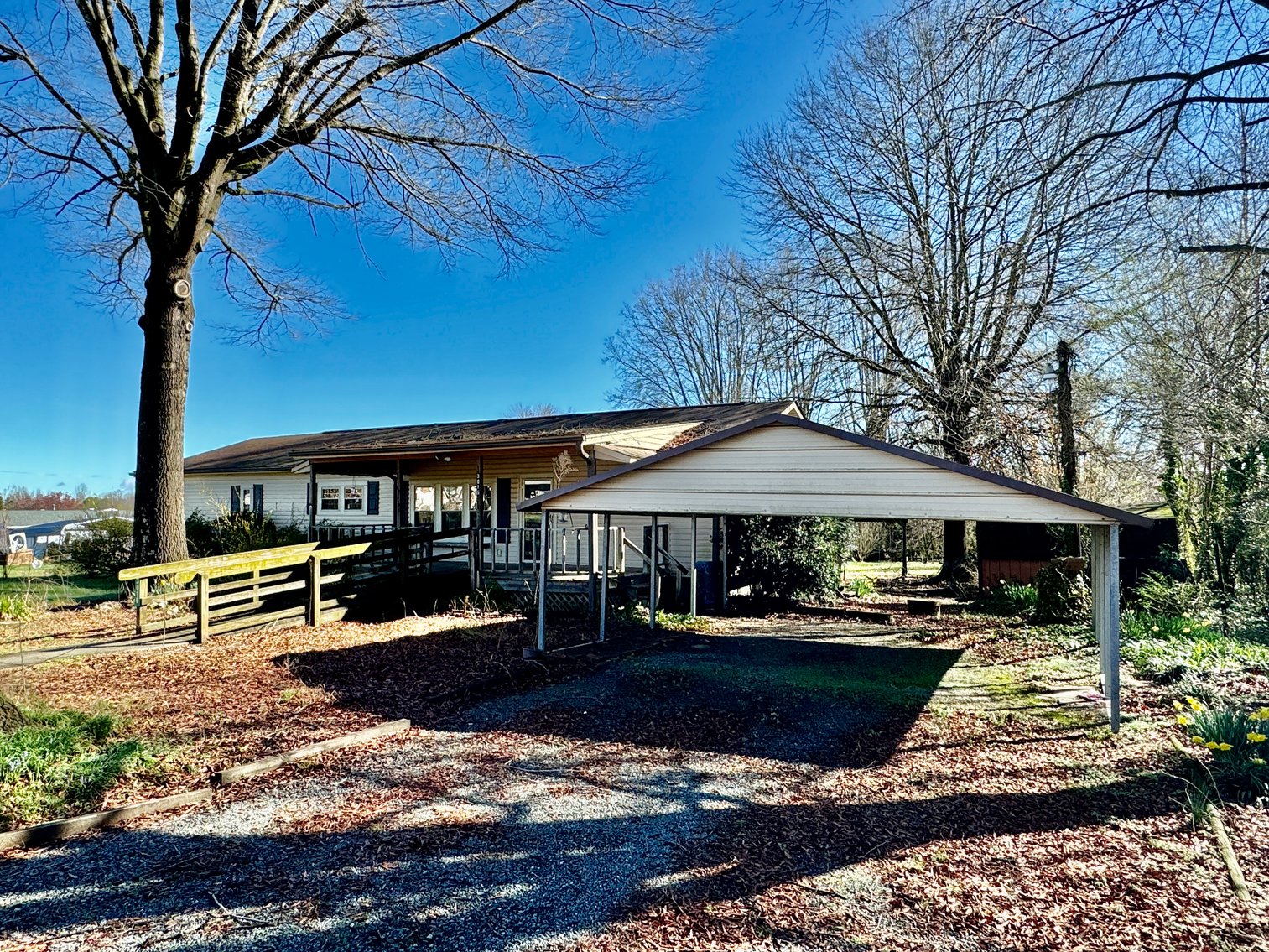 JUDICIAL SALE - 3 Bed/1 Bath Home in Hamptonville, NC