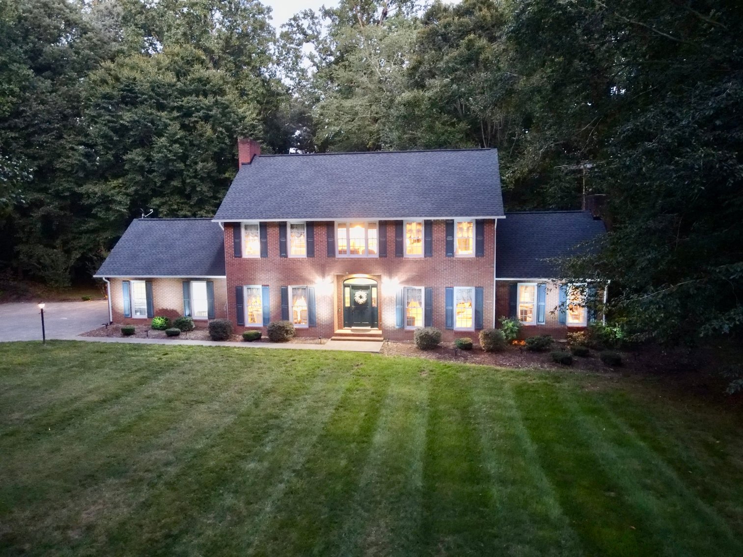 Colonial Style Masterpiece in The Knolls Community