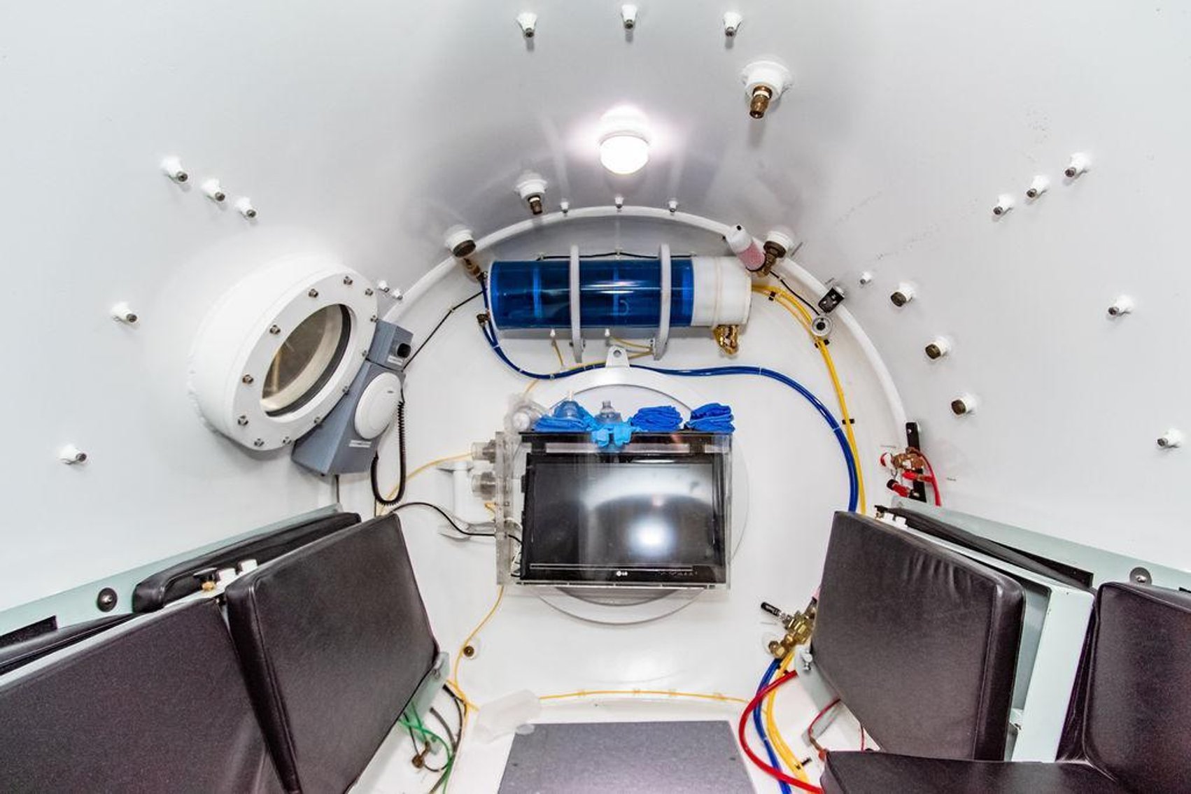 Hyperbaric Chamber & Medical Equipment