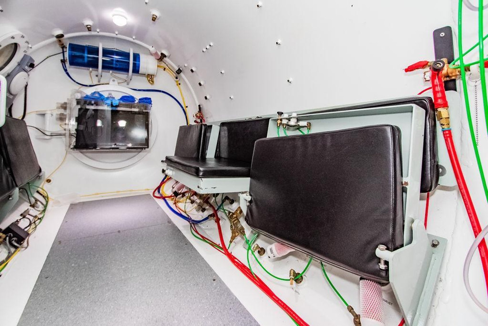 Hyperbaric Chamber & Medical Equipment