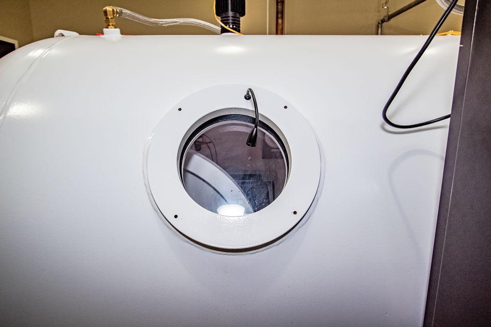 Hyperbaric Chamber & Medical Equipment