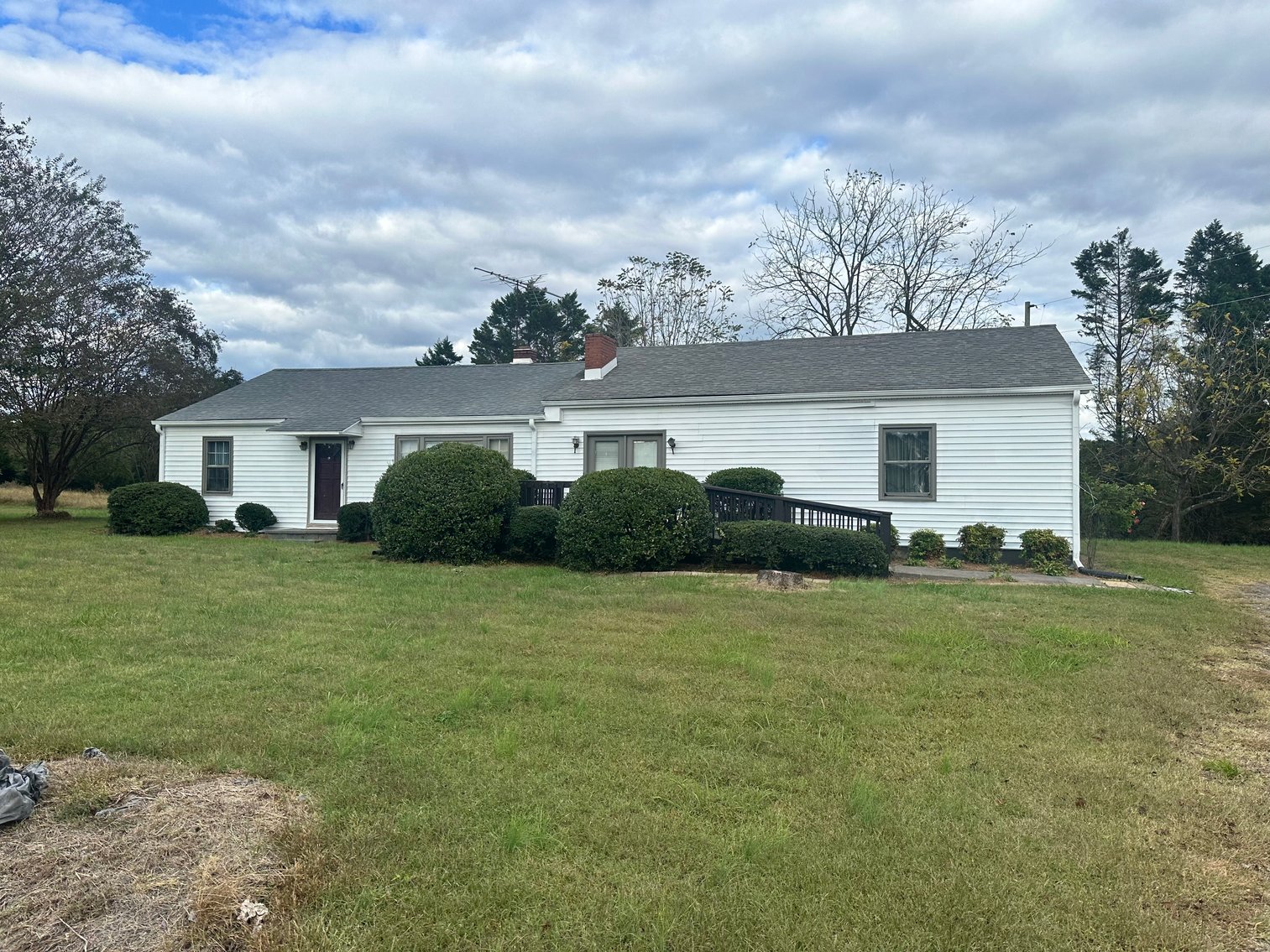 Yadkinville Charming Country Home