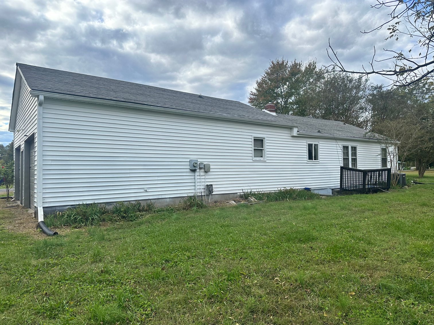 Yadkinville Charming Country Home