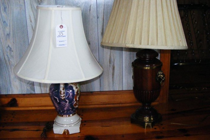 2 lamps