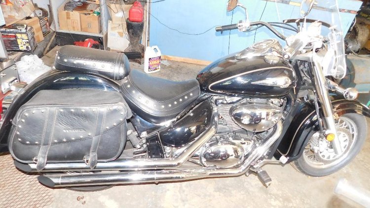 2002 Suzuki Volusia Intruder motorcycle