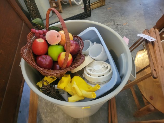 Trash can w/contents - cups, baskets, etc.