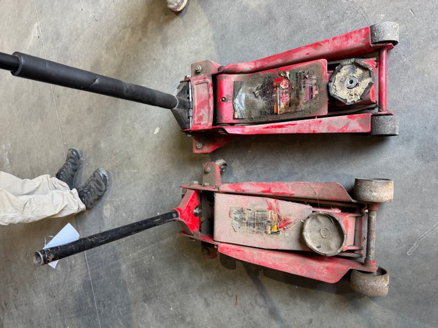 3.5 Ton Floor Jacks