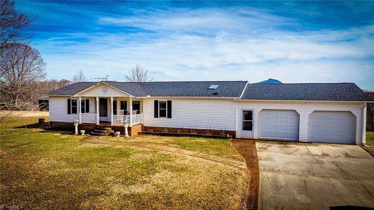 Home For Sale in Pilot Mountain - 163 Nichols Road