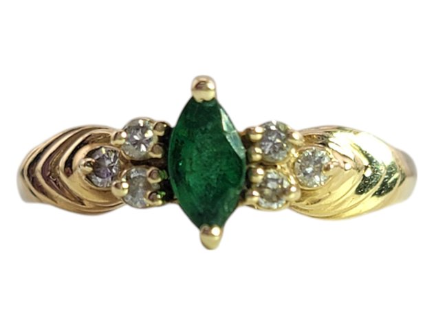 14k Yellow Gold Emerald & Diamond Ring 