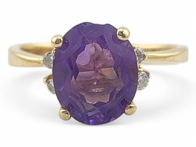 14k Yellow Gold Diamond & Amethyst Ring 