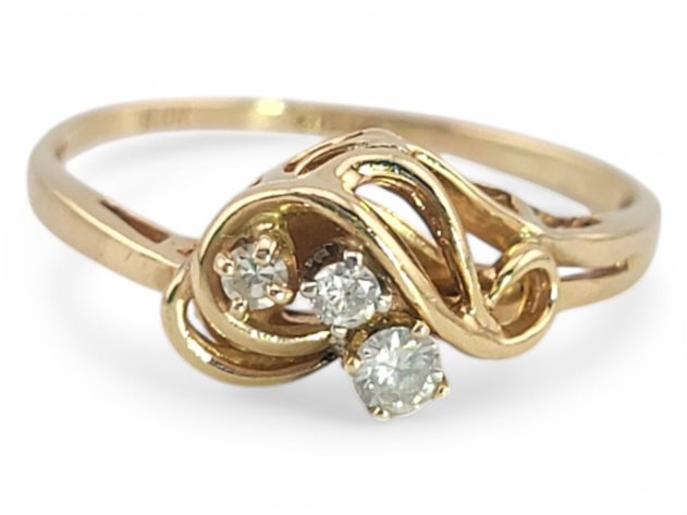 14k Yellow Gold Diamond Statement Ring 