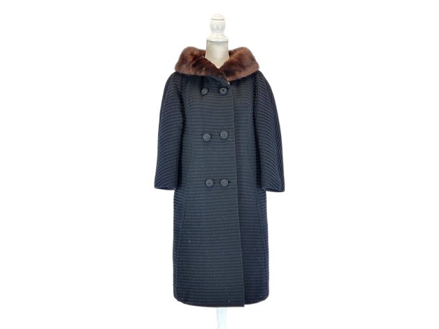 Vintage Coat w/ Fur Collar