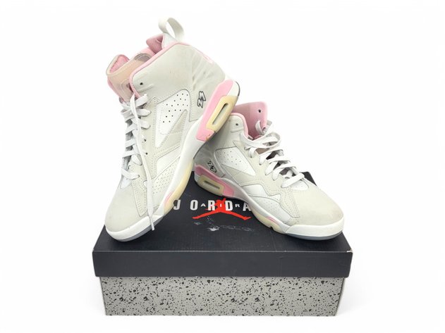 Women's Air Jordan MVP Sneakers