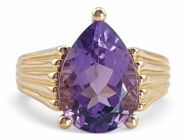 14k Yellow Gold Amethyst Ring 