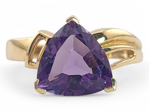 10k Yellow Gold Amethyst Ring 