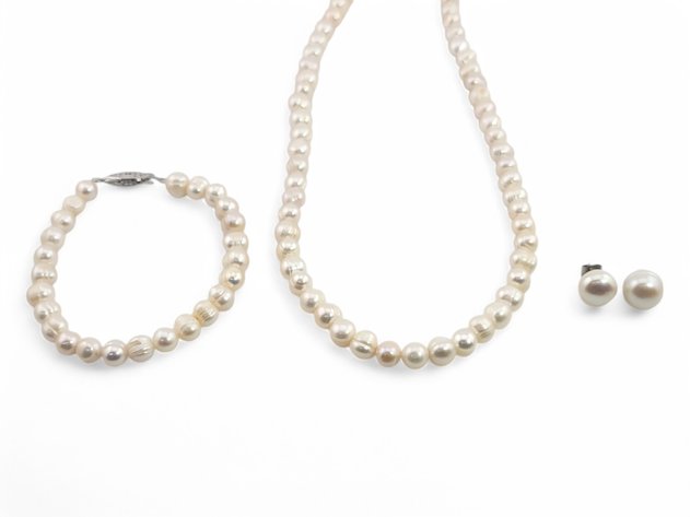 Pearl Necklace, Bracelet & Earring Set 