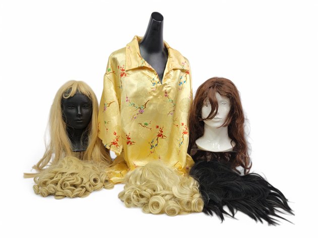 5x Wigs & Chinese Blouse