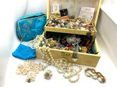 Vintage Jewelry 