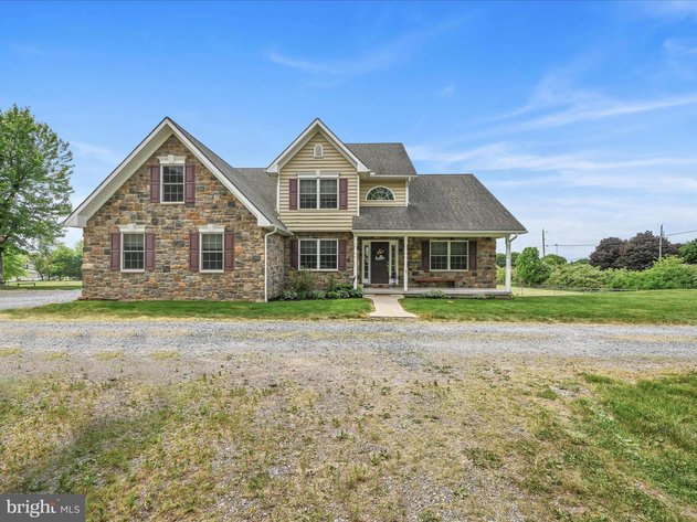 14 Stump Lane - Fredericksburg, PA