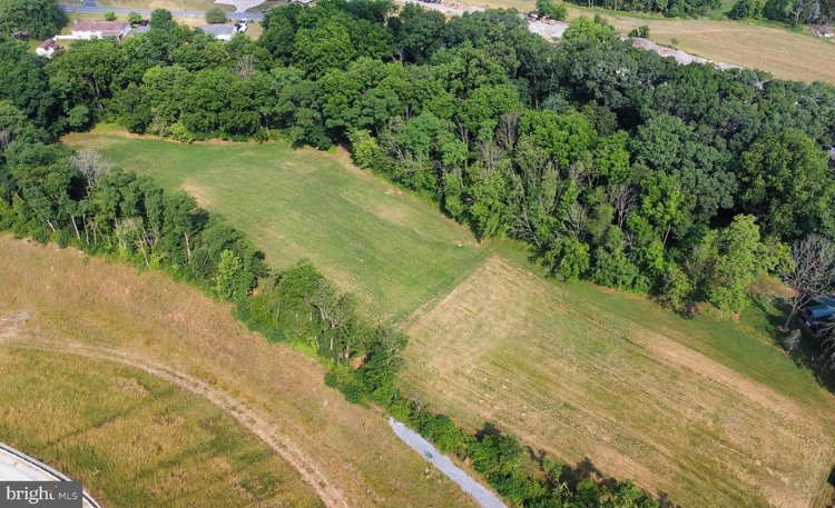 Online Only Land Auction - (+/-) 5.4 acres in Lancaster County