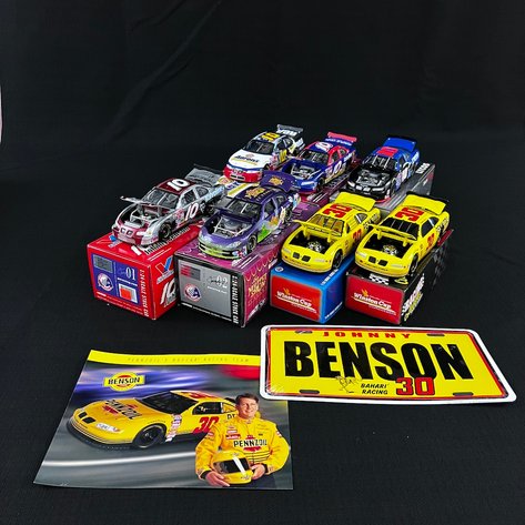 Lot Of outlets Nascar Diecast 1:64 (10)