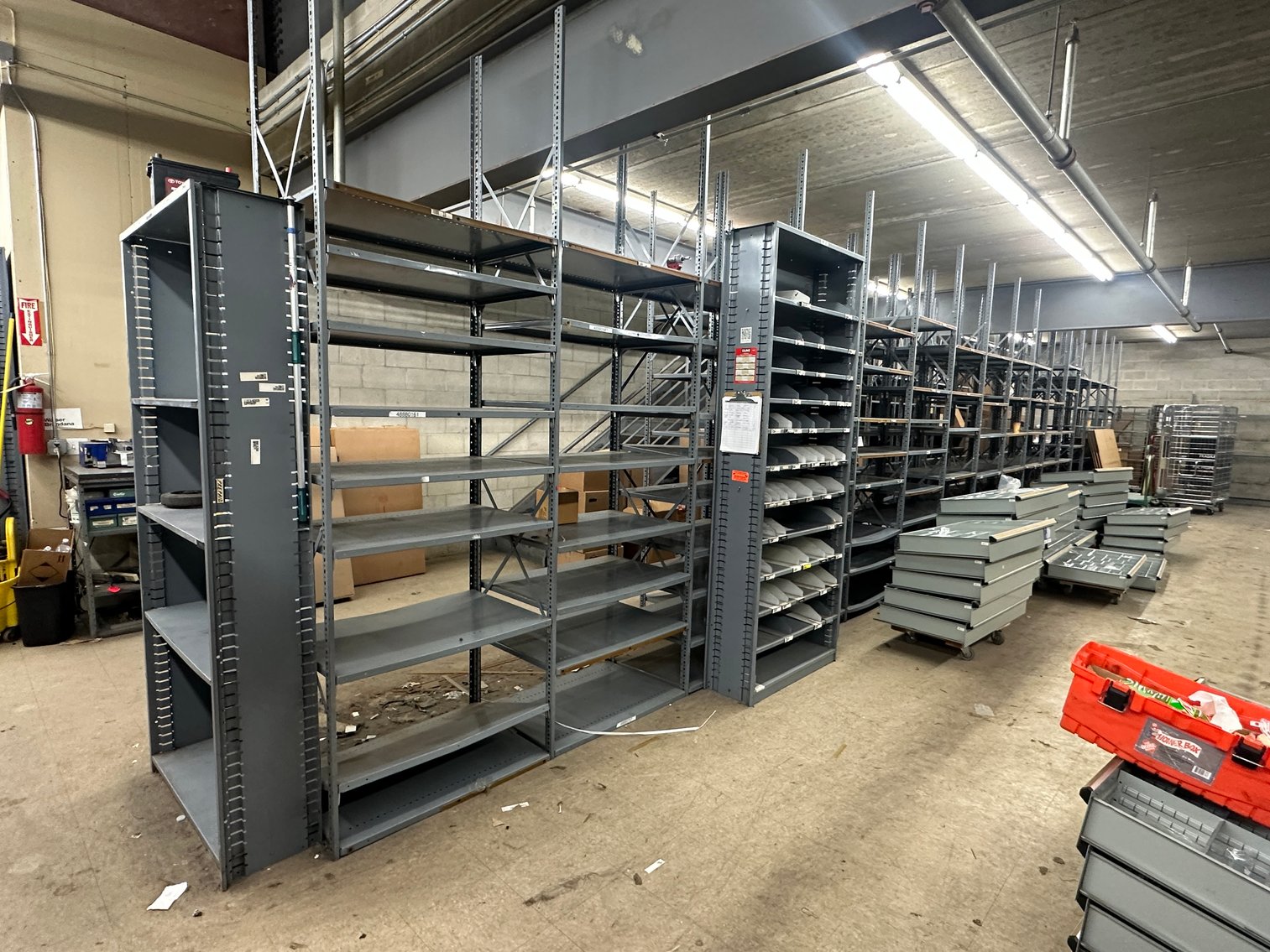 Heavy Duty Automotive Parts Shelving & Racking