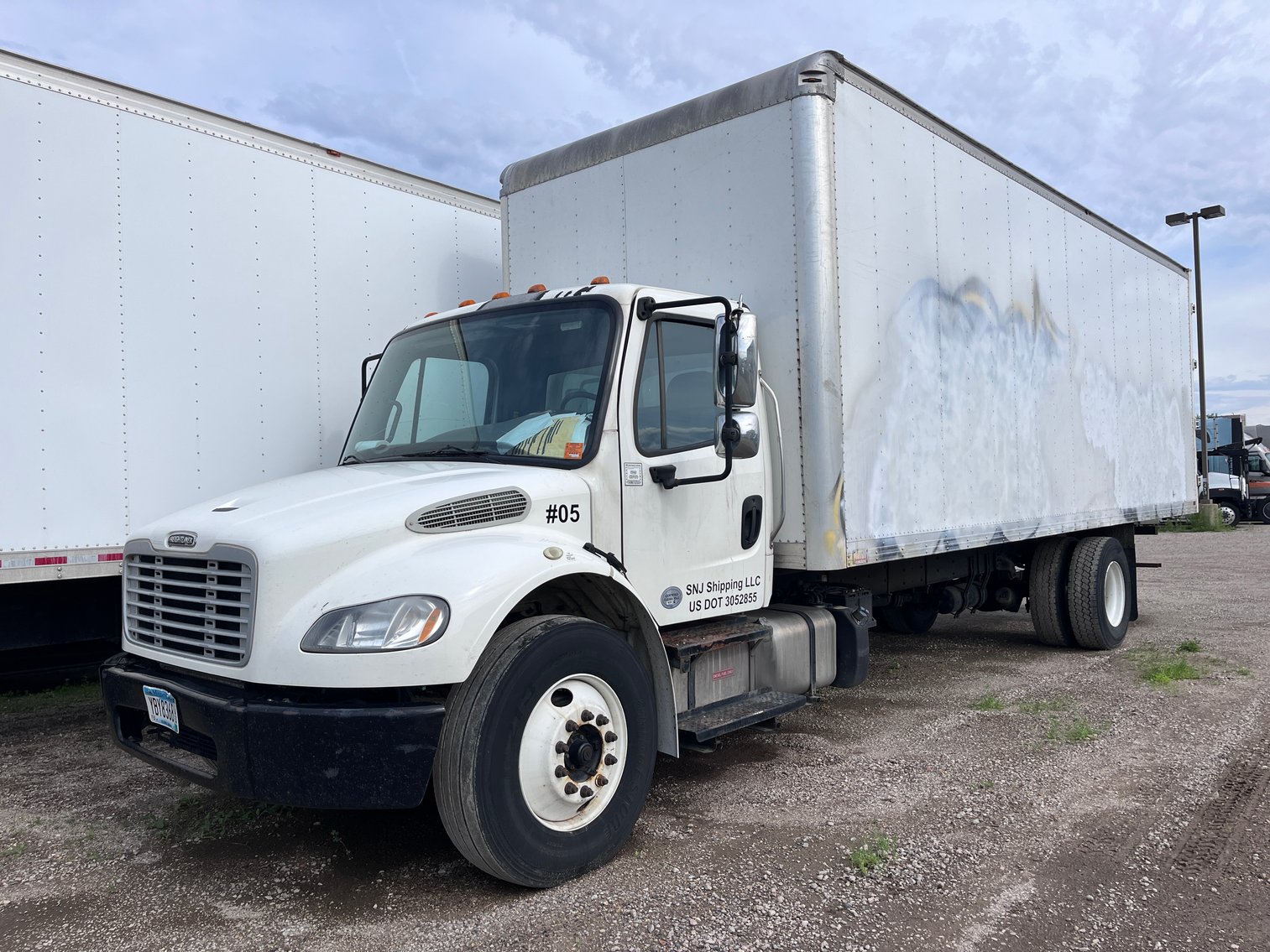 (3) Box Trucks: 2019 Hino 268,  2015 Freightliner, 2011 Kenworth