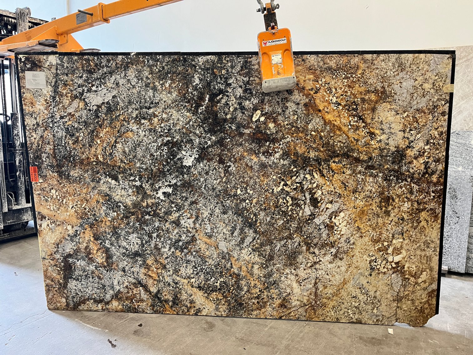 Granite, Quartz & Marble Slabs & New Sinks