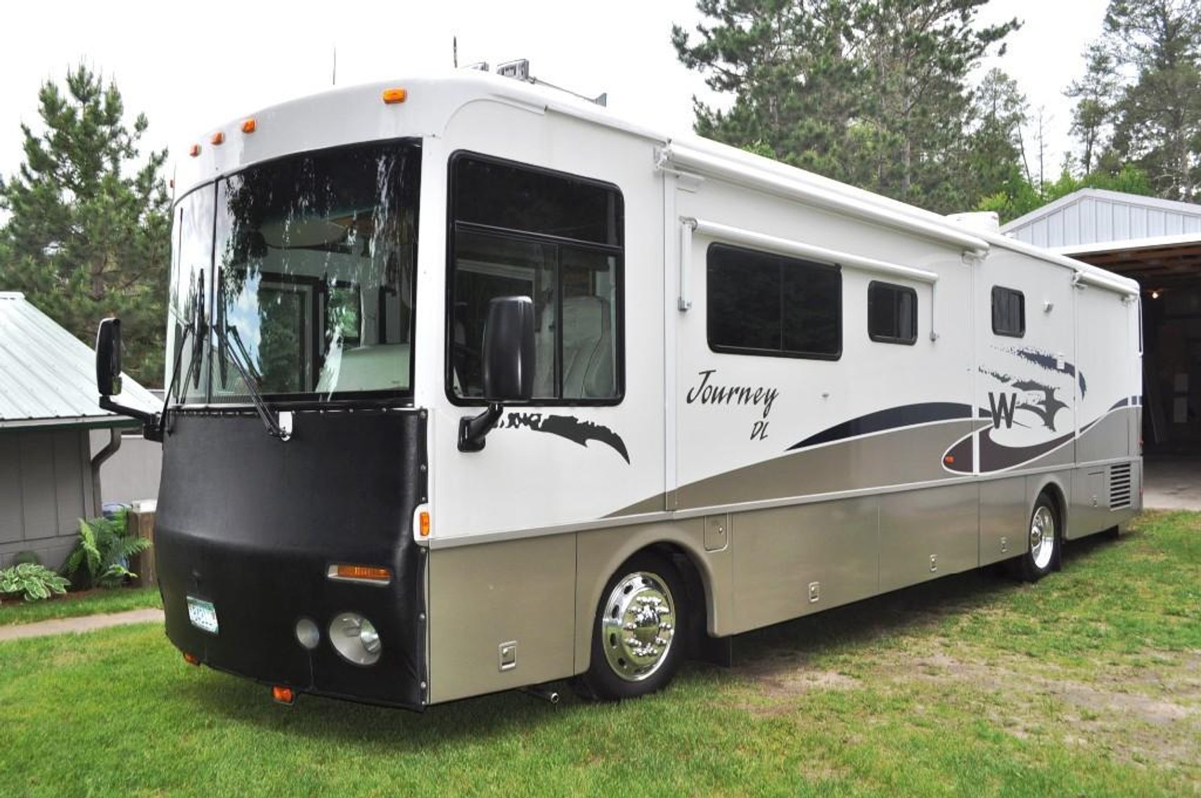 2002 Winnebago Journey DL 36'