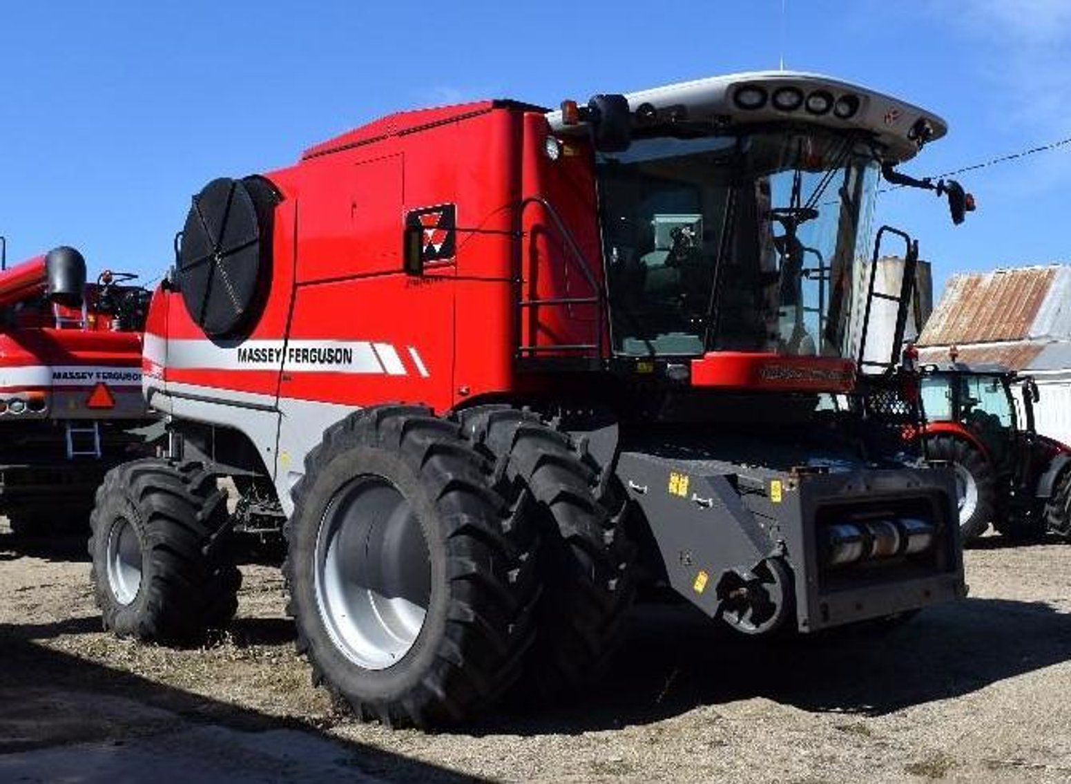 2011 Massey Ferguson 9895