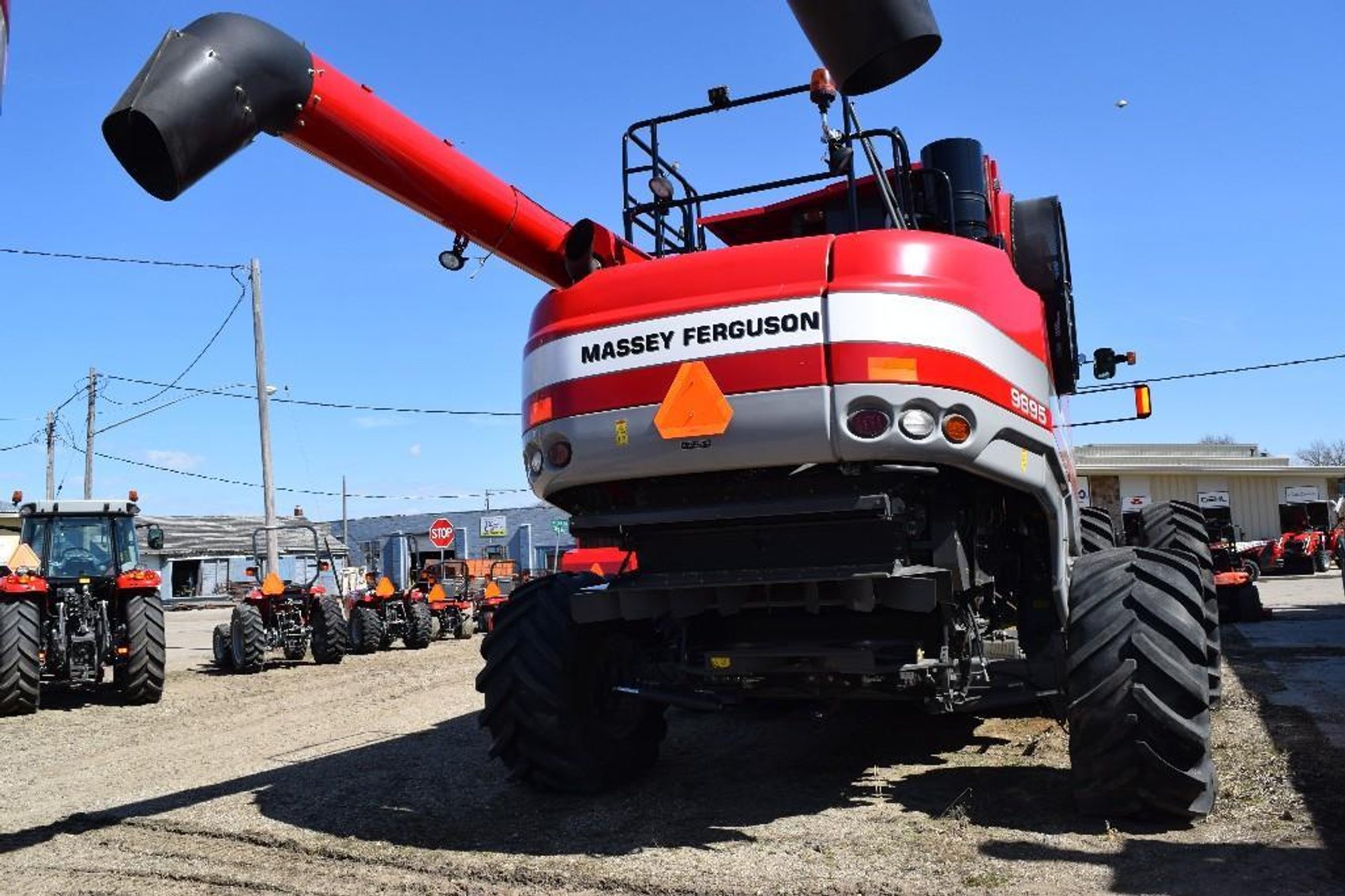 2011 Massey Ferguson 9895