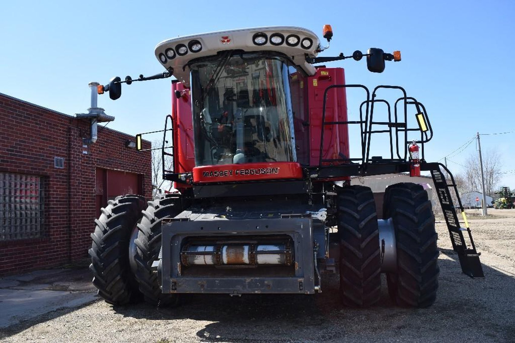 2011 Massey Ferguson 9895