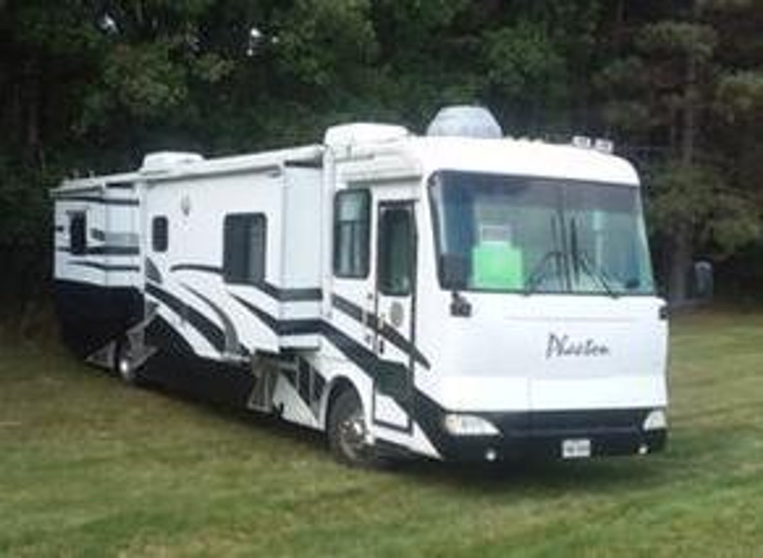 2005 Phaeton 40' Motorhome